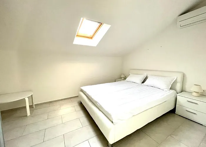 Happy Casa Isola Attico *